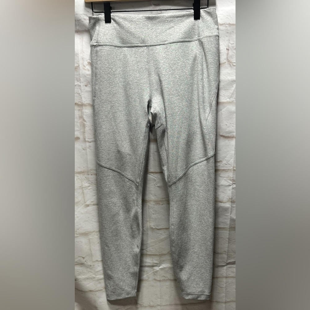 Outdoor voices women’s gray‎ leggings size M